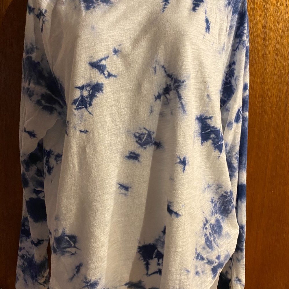 GAP Long Sleeve Tie Dye Shirt